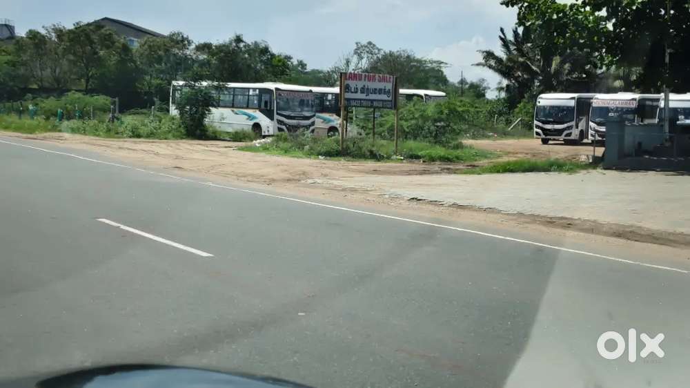 Gated community, per cent 5.9 lakhs