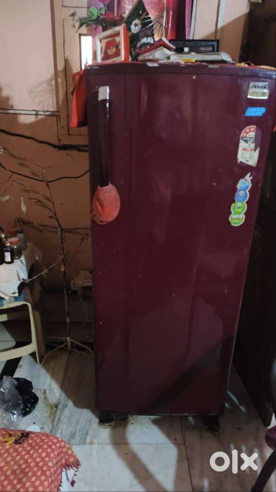 Godreg fridge 2018 like new