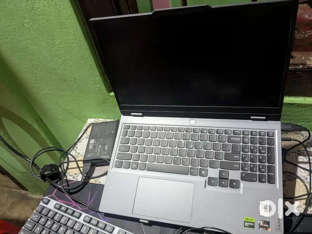 LENOVO LOQ