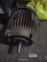 Motar chakki ki 5 HP chalu condition mein