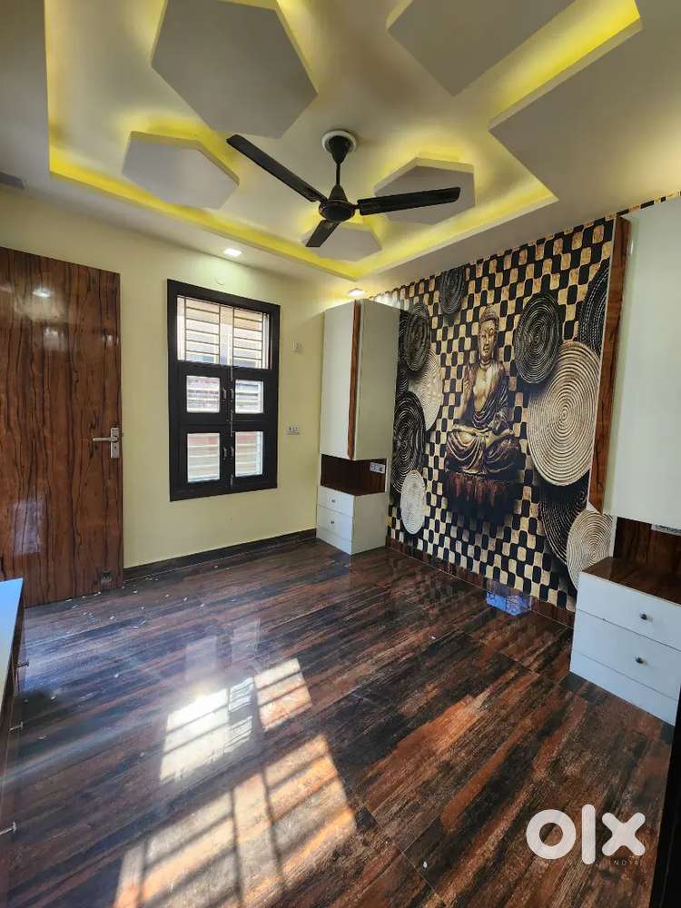 3 bhk semi furnished flat for rent with lift car parking