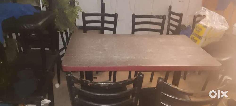 12000 5 table 13chair