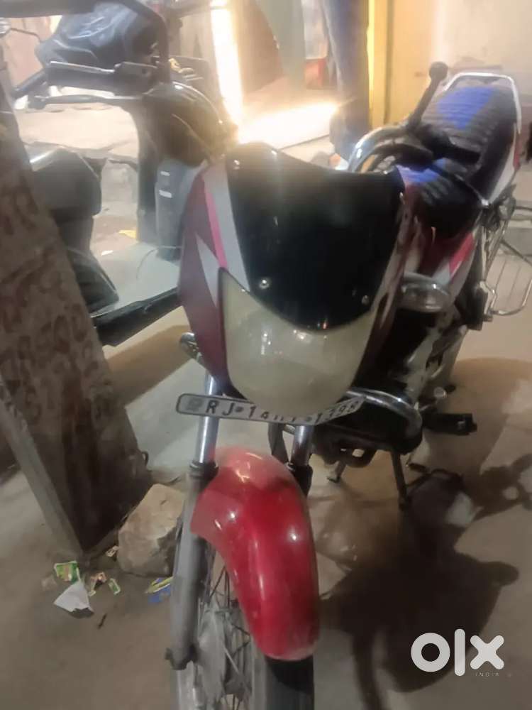 Bajaj CT 100