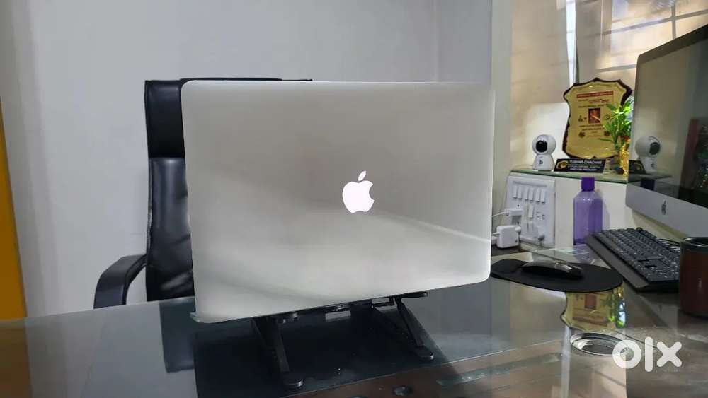 Macbook pro laptop