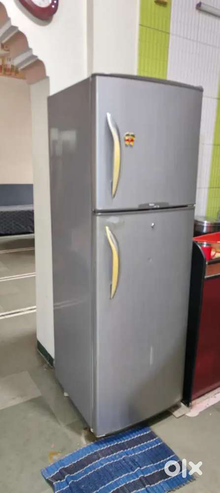 Fridge 350 litre