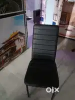Discussion table and chair for commercial spaces