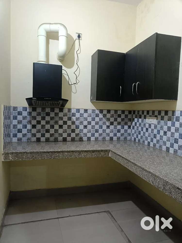 INDEPENDENT 2 BED ROOM SET WITH BED AVAILABLE FOR RENT WITH  PARKING