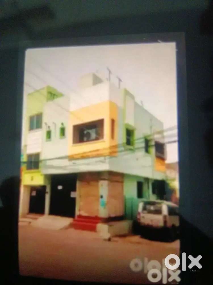 Corner shop for rent