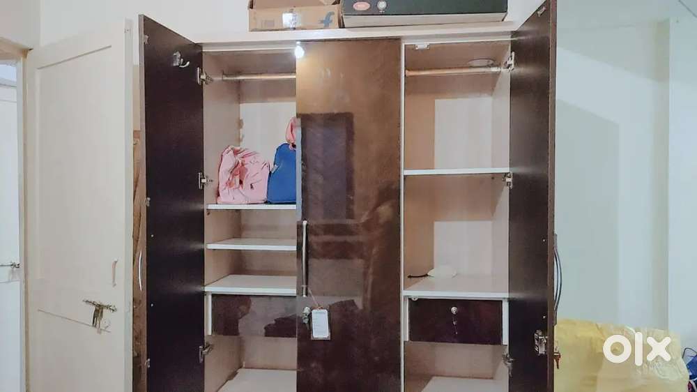 Wordrobe almira 4by7fit