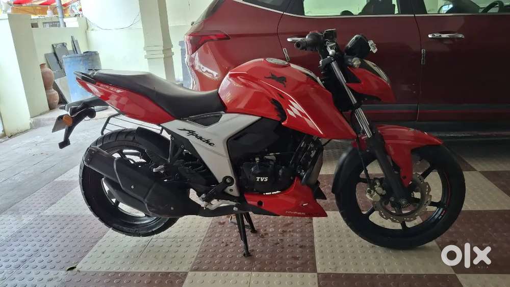 TVS Apache RTR 160 4V HP Dual Disc (BS6, 2021Top End Model)