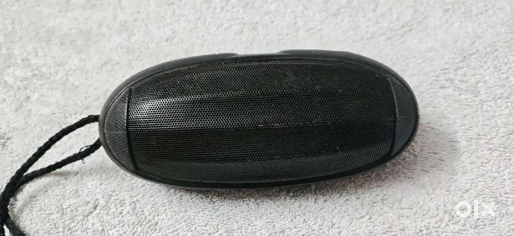 Boat Rugby Bluetooth Speaker – Perfect Condition