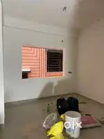2bhk flat for sale in picnic garden near vip bazar metro no loan