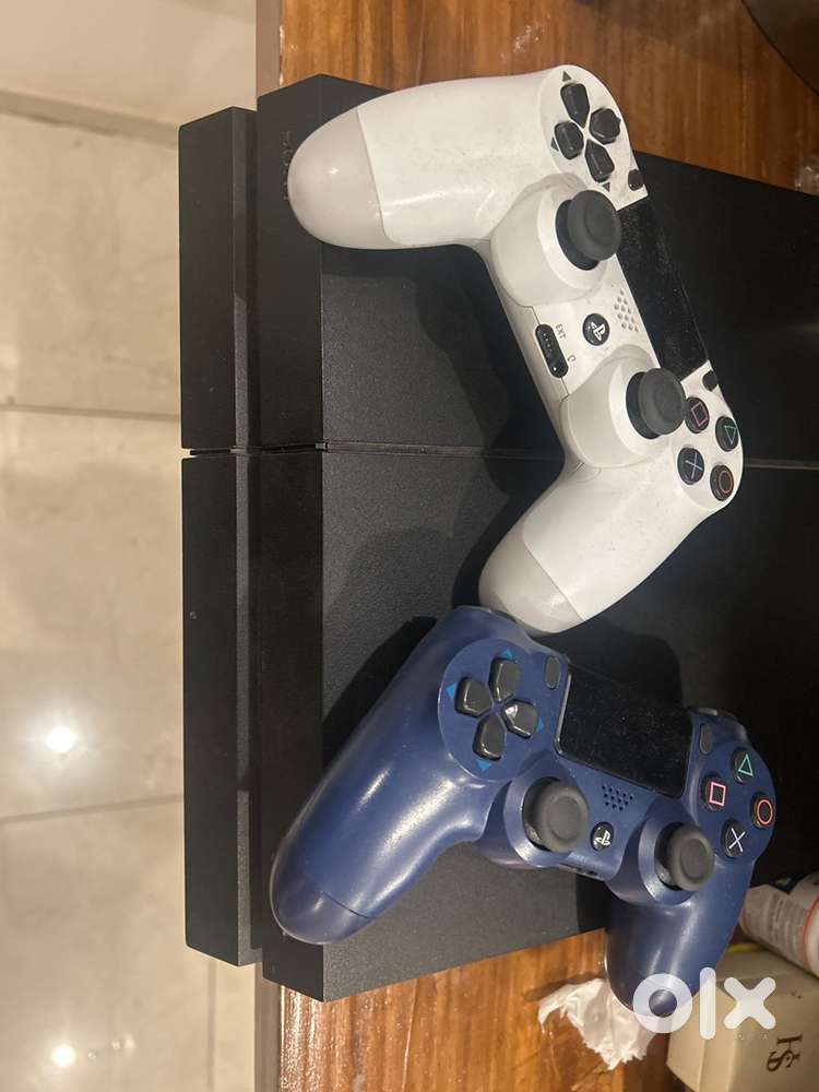 Sony PS4 in excellent condition with 2 controllers