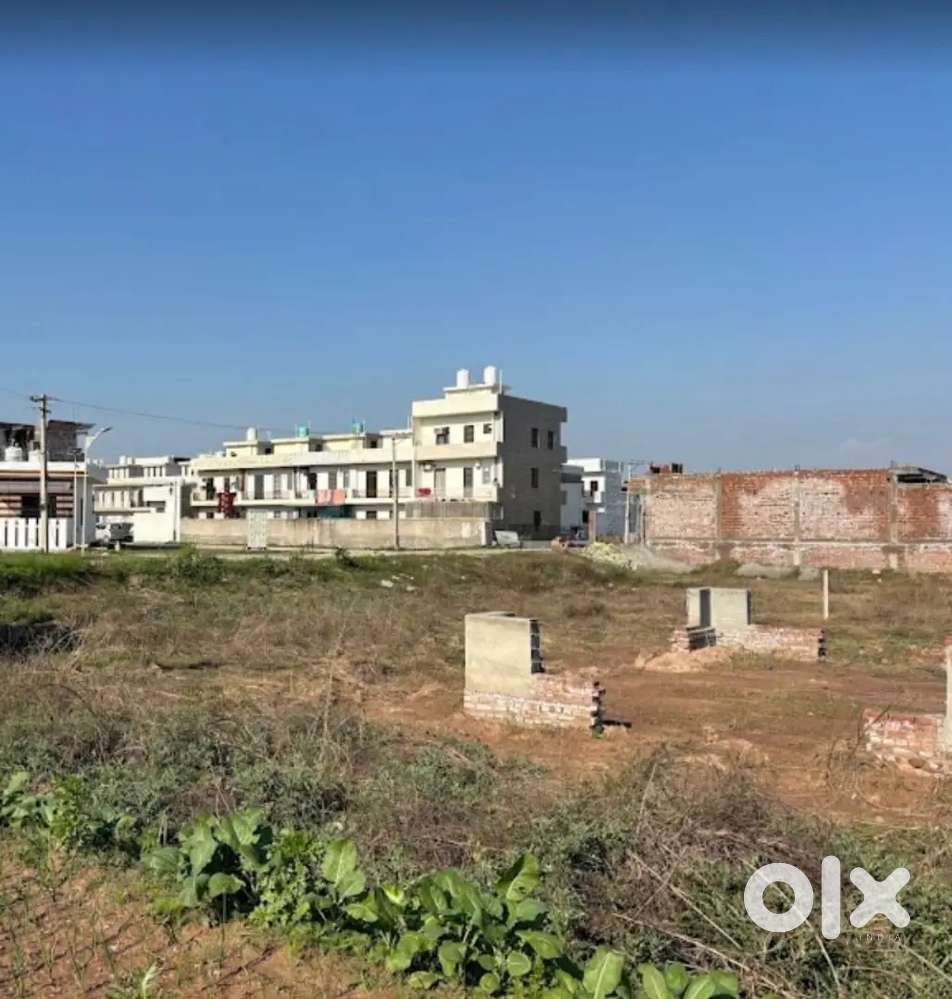 121 gaj plot for sale in Chandigarh Royale City