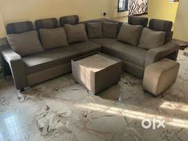6 seater luxory sofa with table and pillows