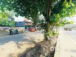 21 Cent Edappally Near Oberonmall highway facing land.