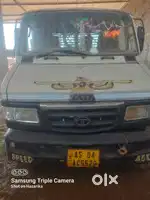 Tata 407 pickup truck