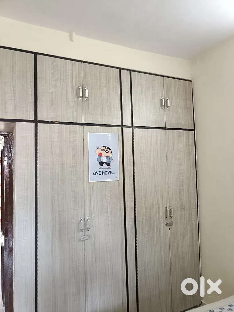 Fully furnished ac room with kitchen on rent for student/working girls