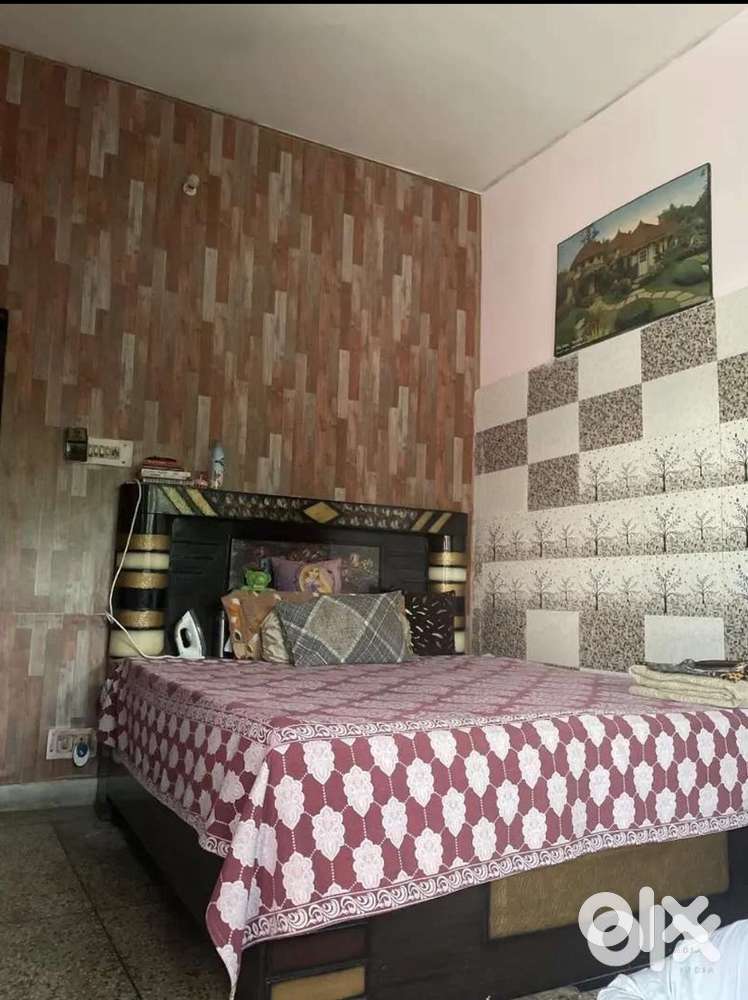3 room with kitchen bathroom kargi road near indresh hospital dehradu