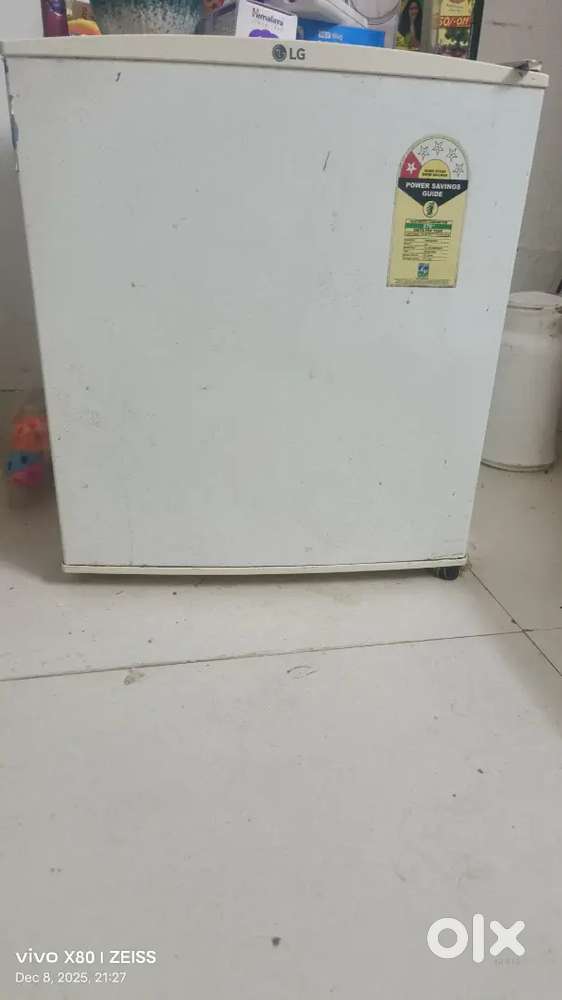 LG Good Condition Refrigerator