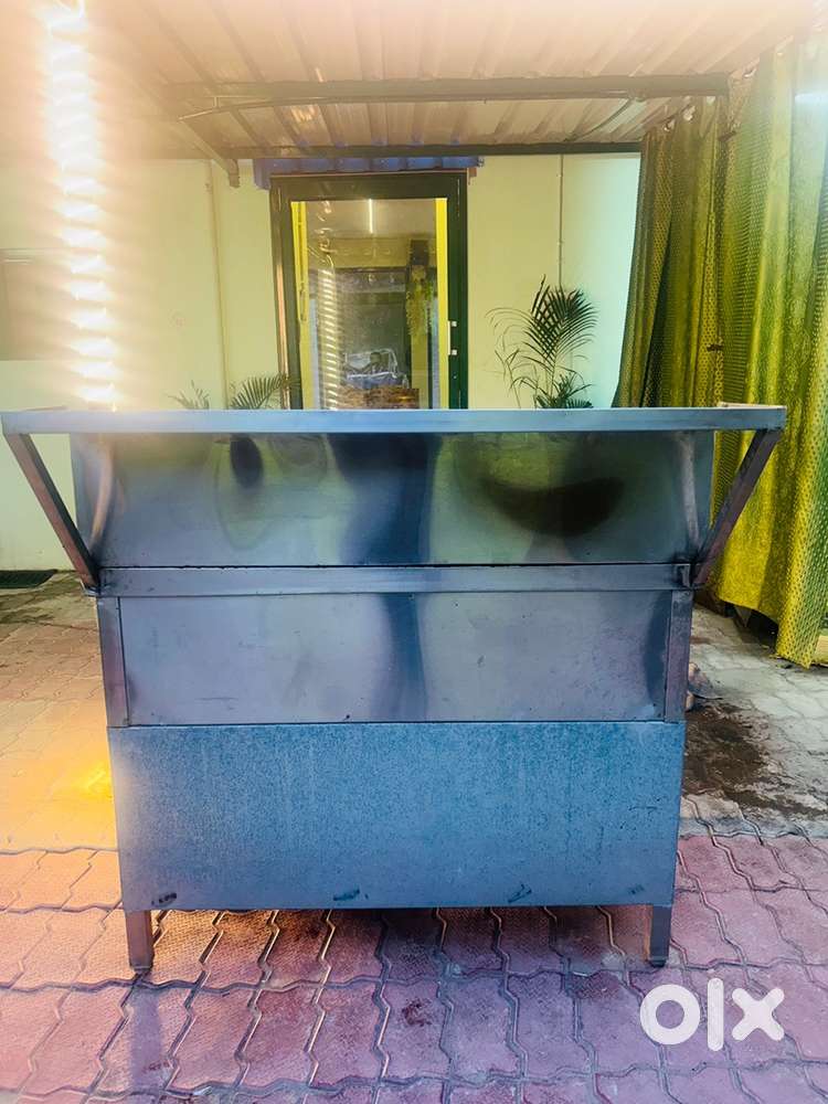 Stainless steel counter