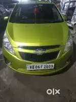Chevrolet Beat 2011 Petrol 40000 Km Driven,Parrot green  colour.