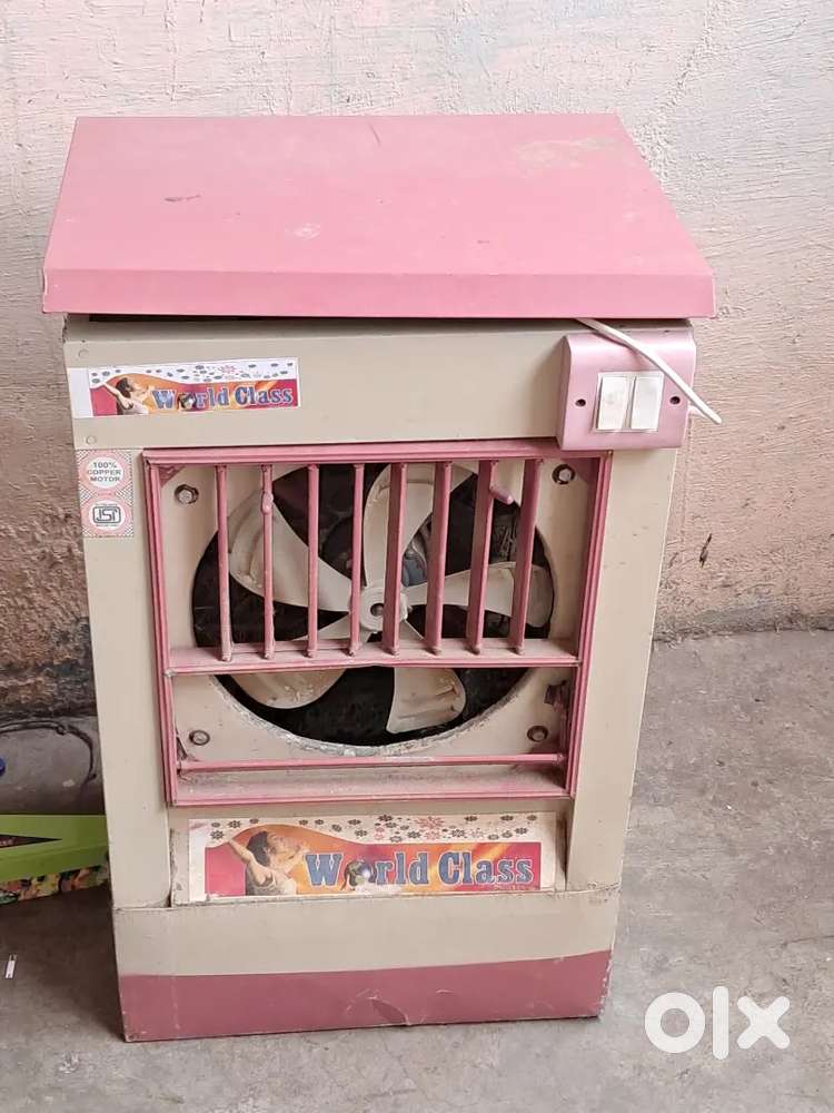 Small cooler  good condition