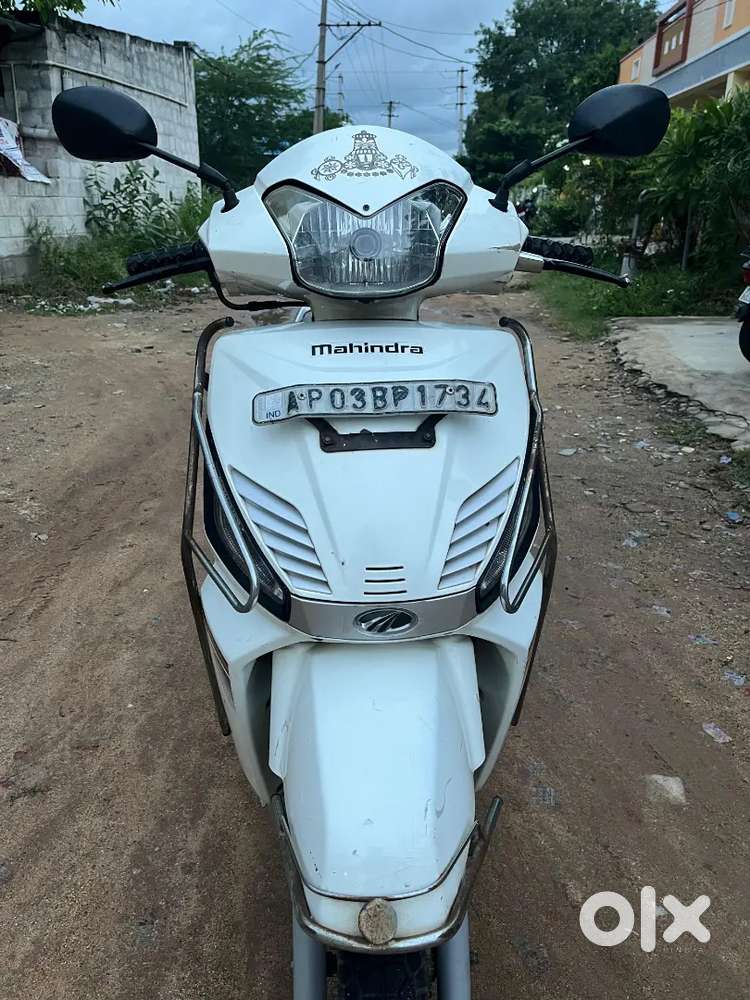 Gusto mahindra