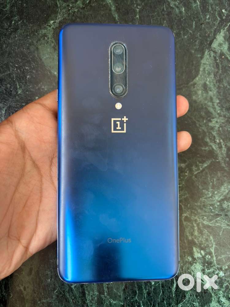 Good conditoin phone oneplus7pro charger