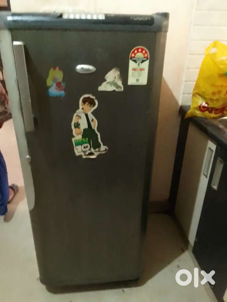 Fridge single door in running condition