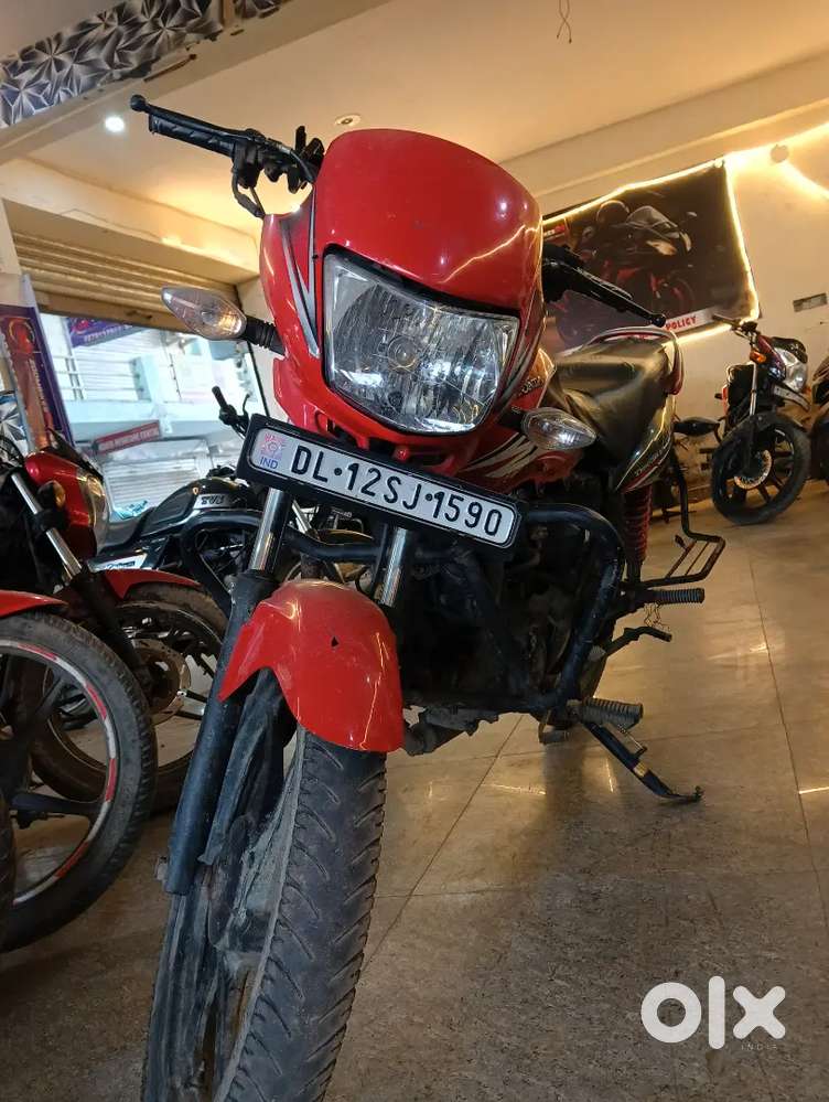 RED BERRY DREAM YUGA (HONDA) AVAILABLE AT THE SHOWROOM ZOOMBIKES24