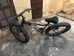 Fat tyre cycle with front-7 gears and back 3-gears