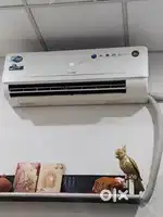 Lloyd split AC excellent running condition 1.5 ton