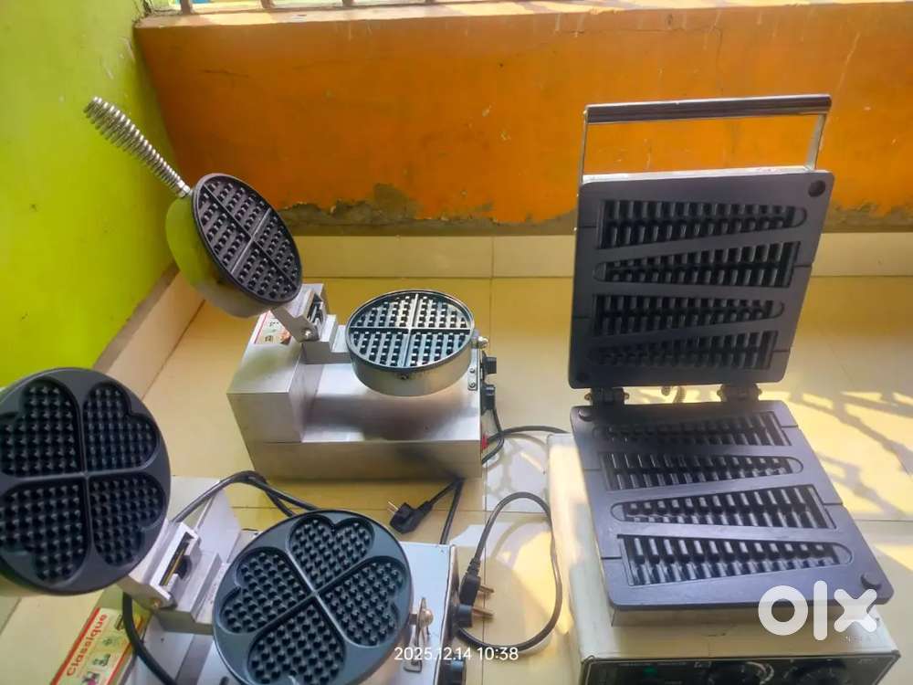 Belgium waffle machine