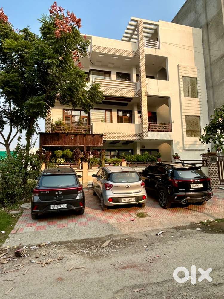 Ultra Modern 4BHK Flat with Premium Finishes