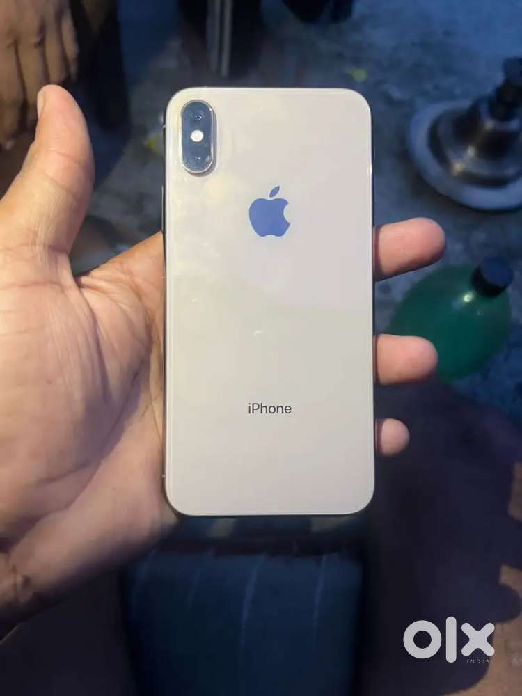 Iphone xs golden