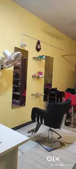 Beauty parlour All things available.