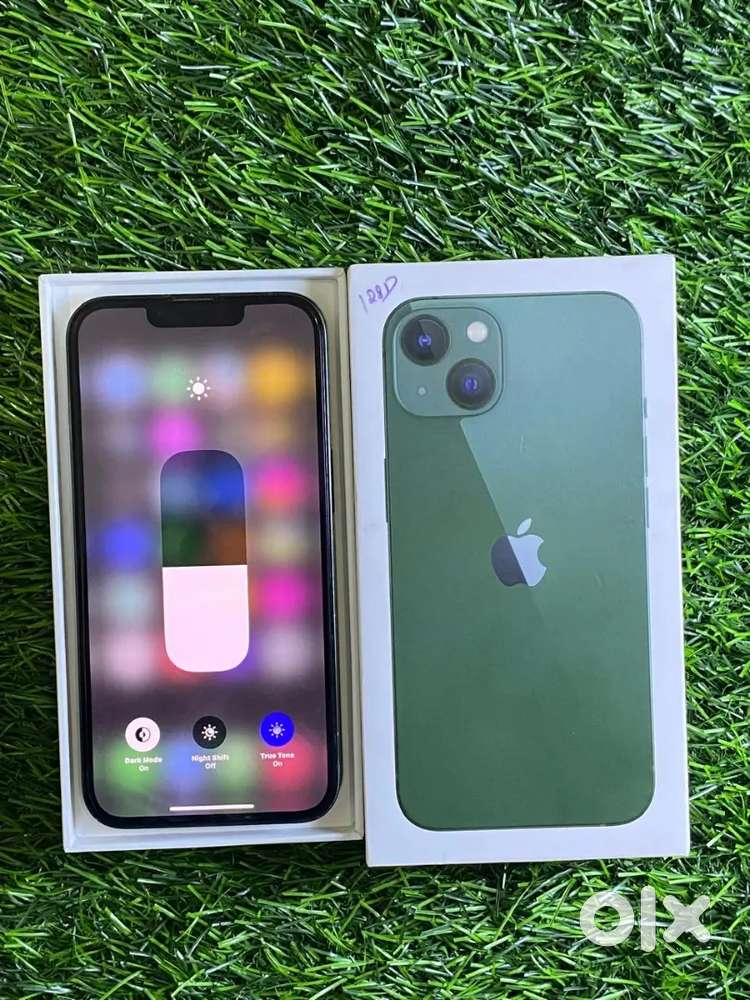 Selling my 7 months old iphone 13 with bill,box and data cable