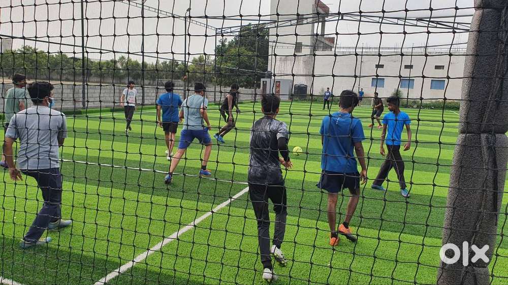 Sports turf incharge