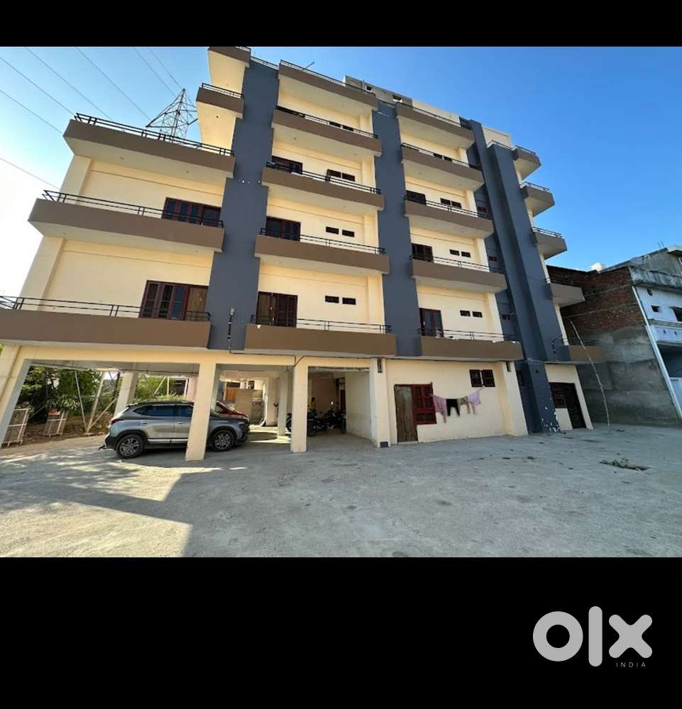 Girl roomate required ,Rs.5000 per month