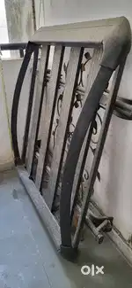 Car roof cargo carrier