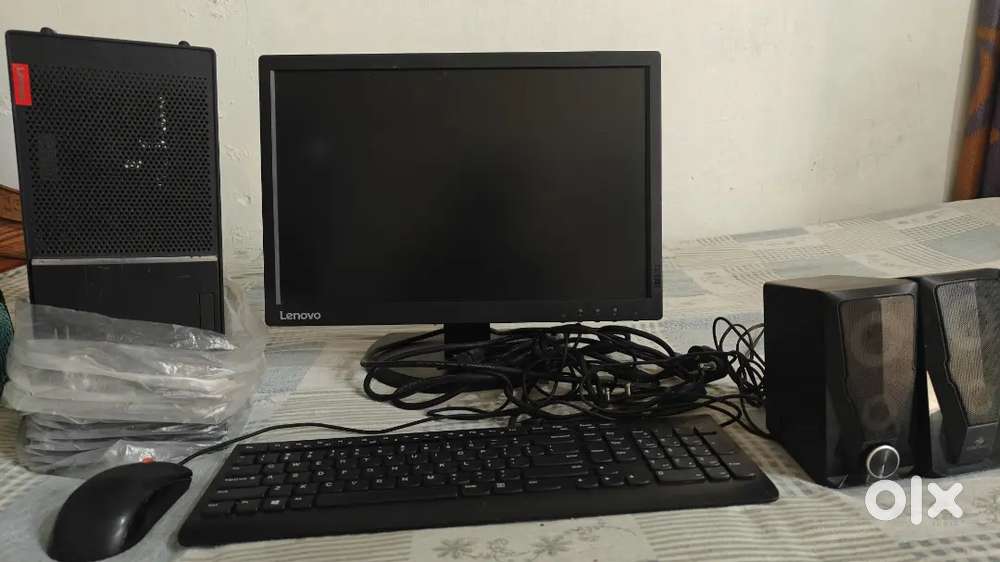 Lenovo monitor,CPU, keyboard, mouse and speakers