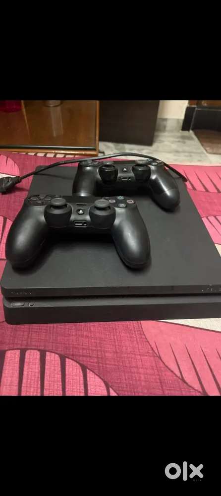 Play Station 4 Complete Set