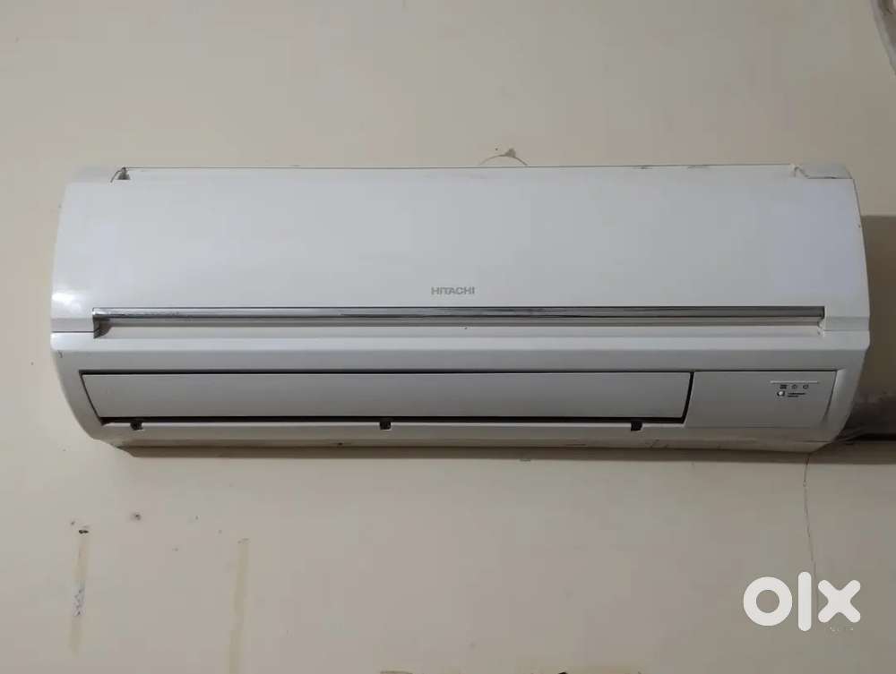 1.5 Ton split  AC Hitachi