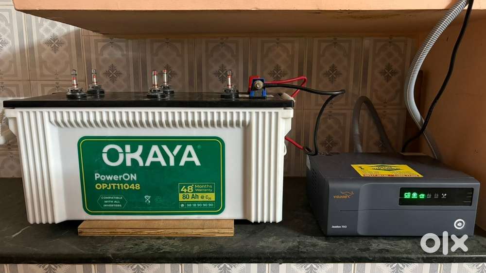 Ups inverter and battery