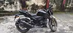 Apache RTR 200 4V .