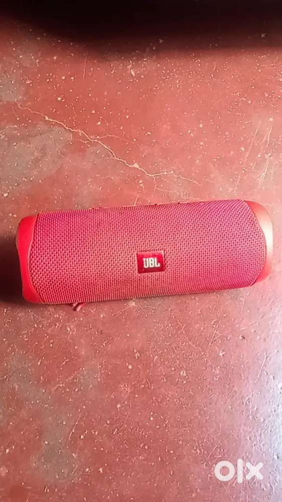 a 

JBL Flip 5 portable Bluetooth speaker