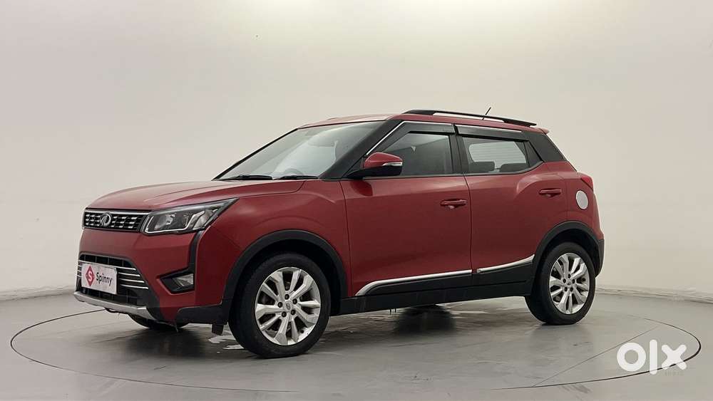 Mahindra XUV300 W8, 2020, Petrol