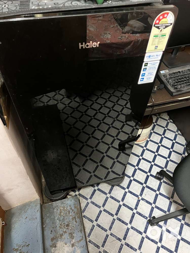 Its an Haier 169 litres Fridge
