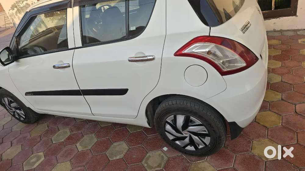Maruti Suzuki Swift 2015